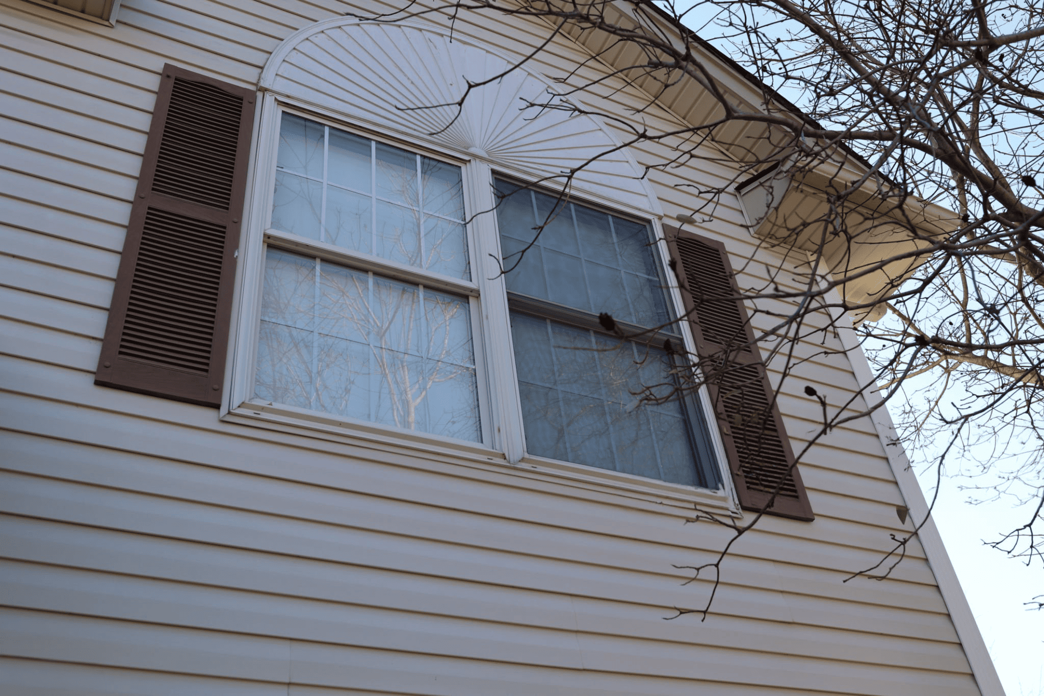 Siding project by Roger's Construction - image 4