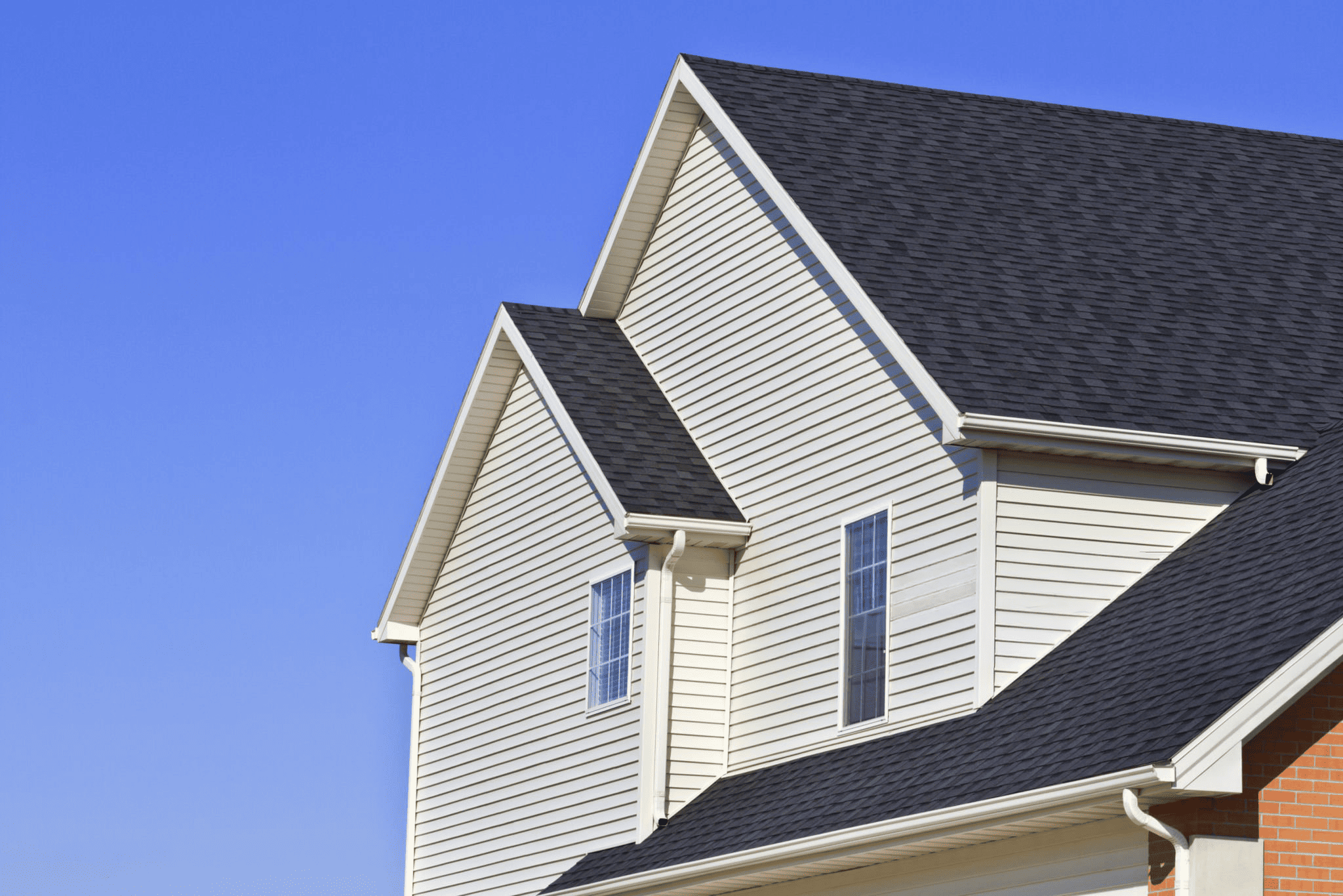 Siding project by Roger's Construction - image 6
